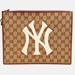 x MLB NY Yankees Zip Wristlet Pouch Beige