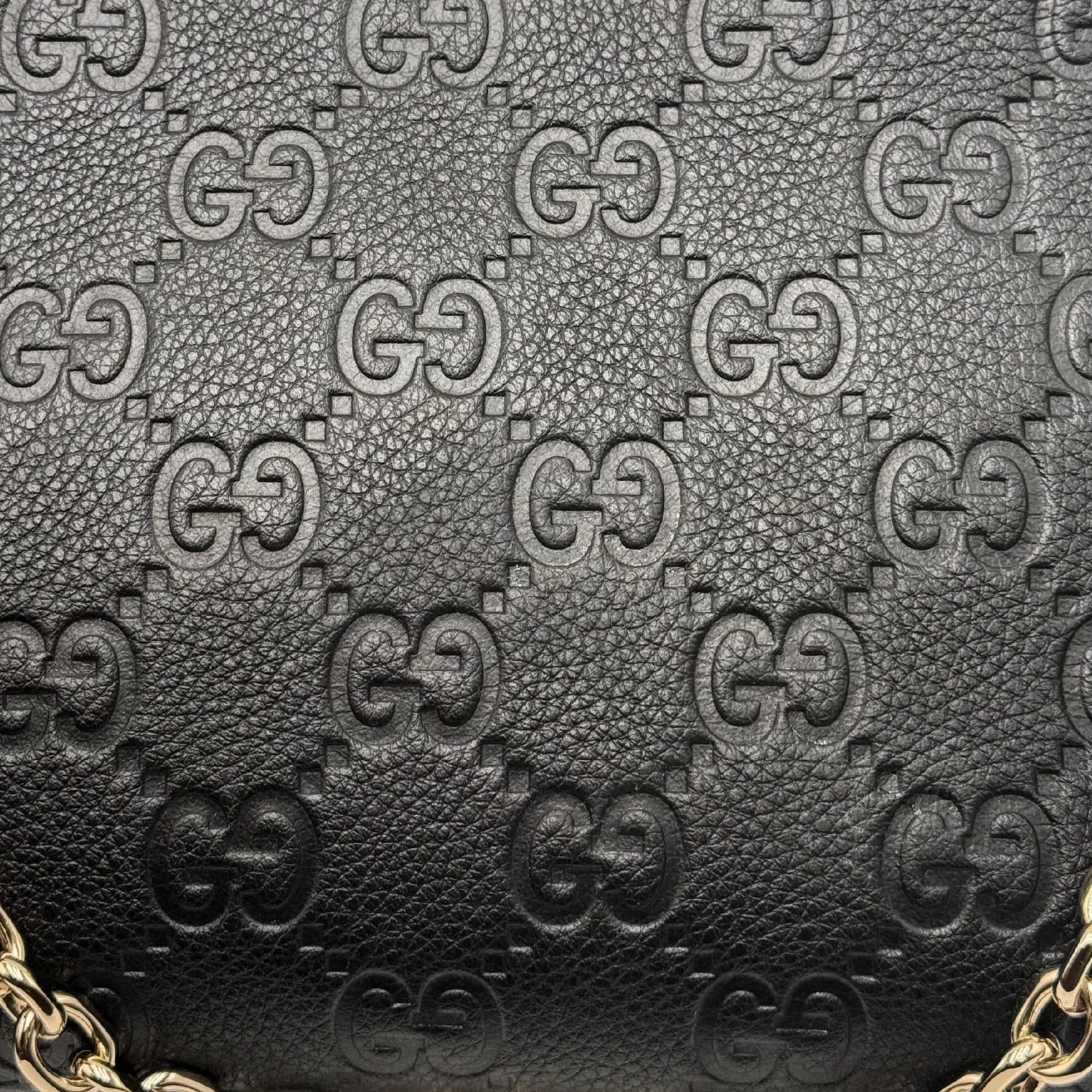 Shoulder Bag GG Emblem Medium - Image 6