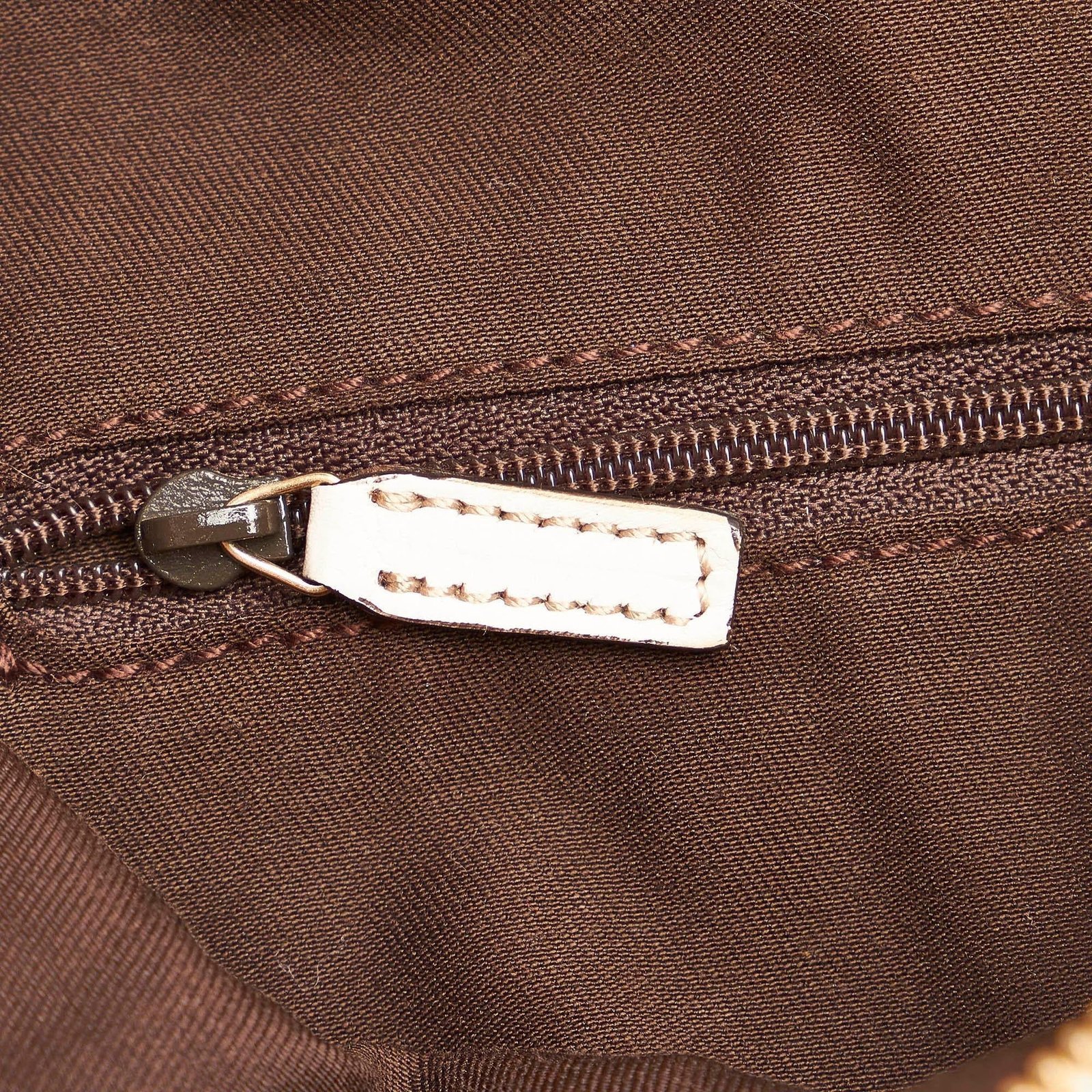 Gucci GG Canvas Abbey D-Ring Crossbody Bag - Image 9