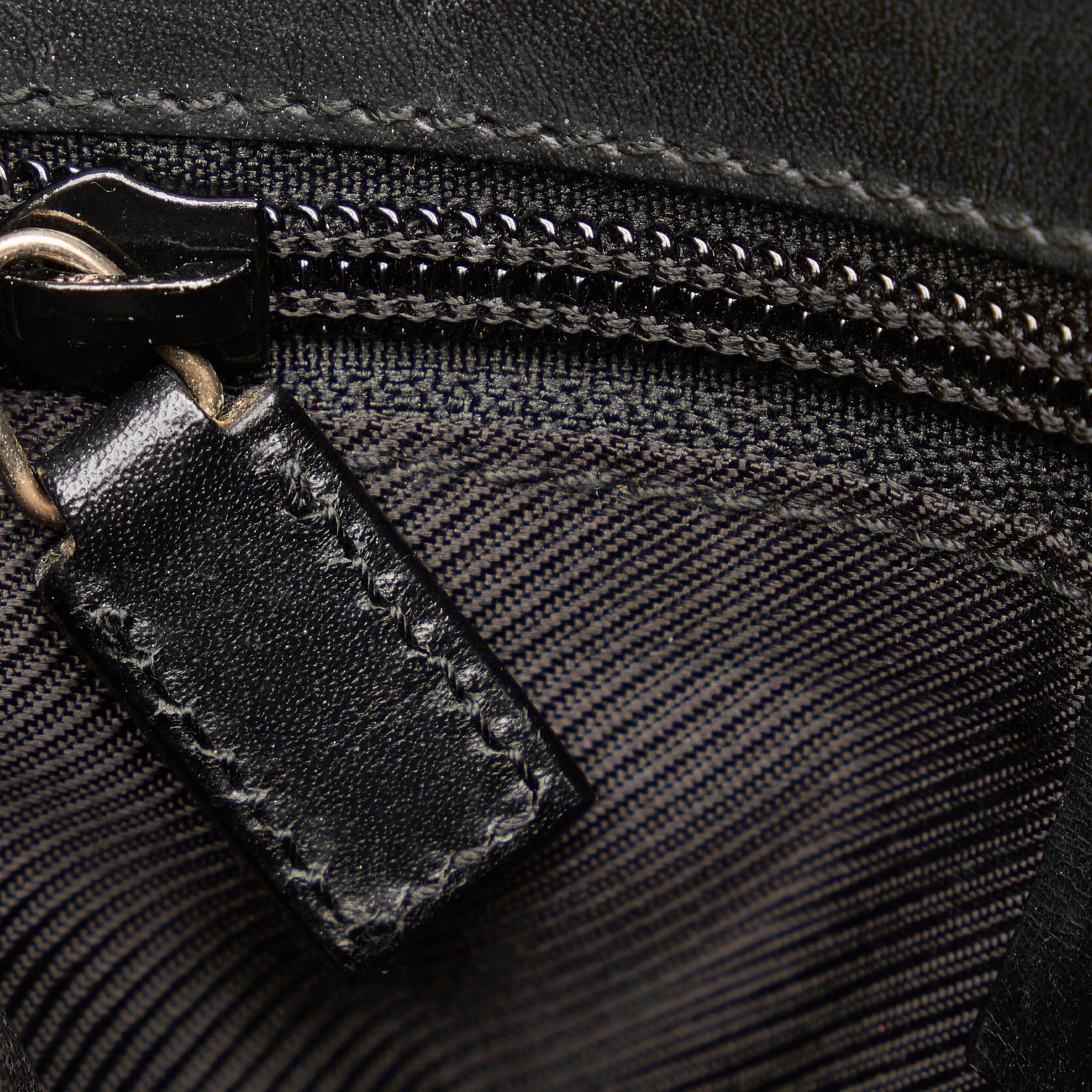 Gucci GG Canvas Crossbody Bag - Image 9