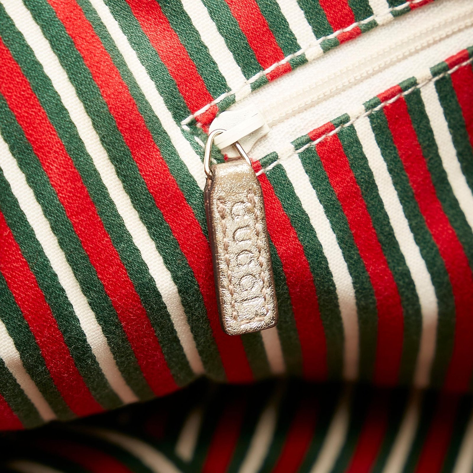 Gucci GG Canvas Pelham Shoulder Bag - Image 9