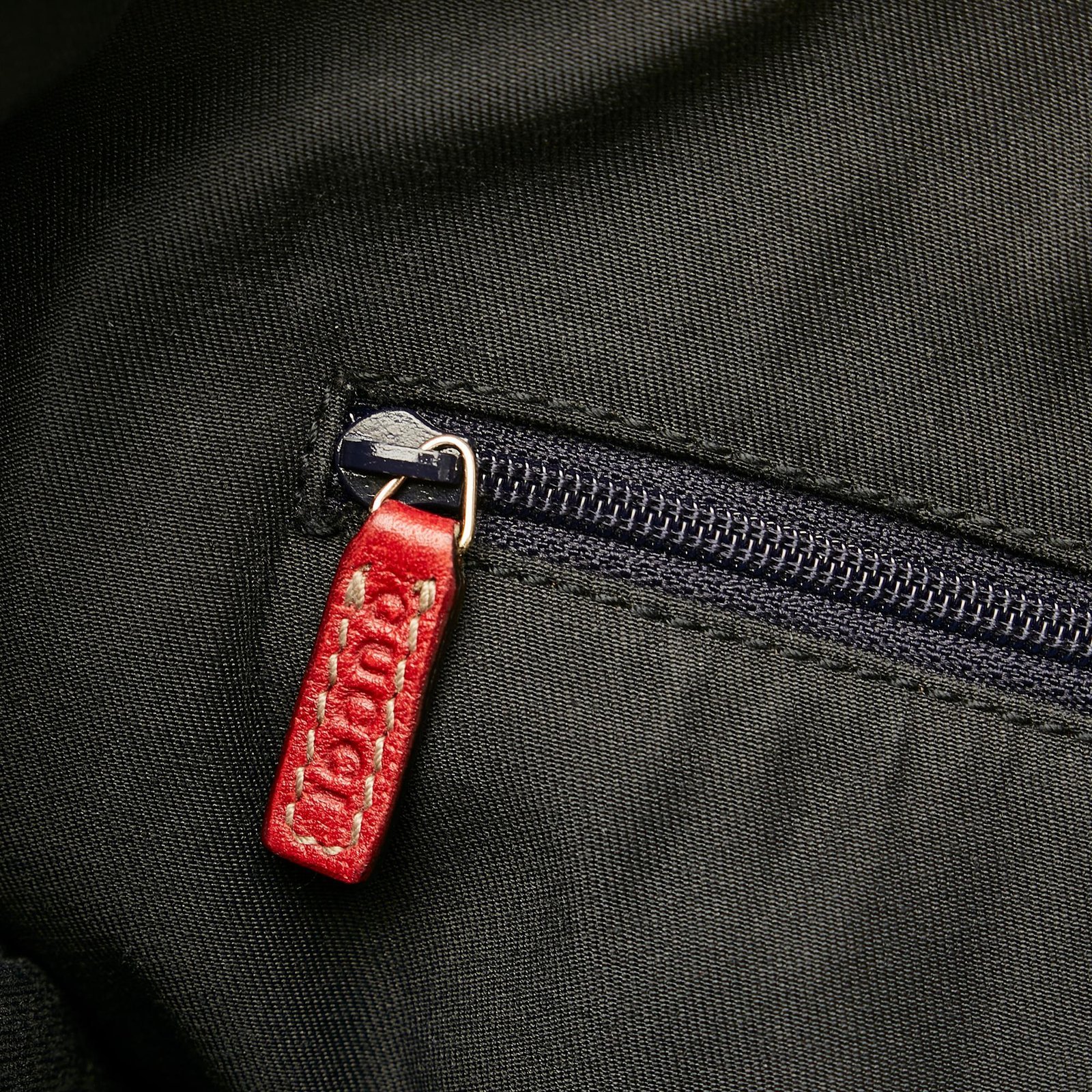 Gucci GG Canvas Pelham Shoulder Bag - Image 5