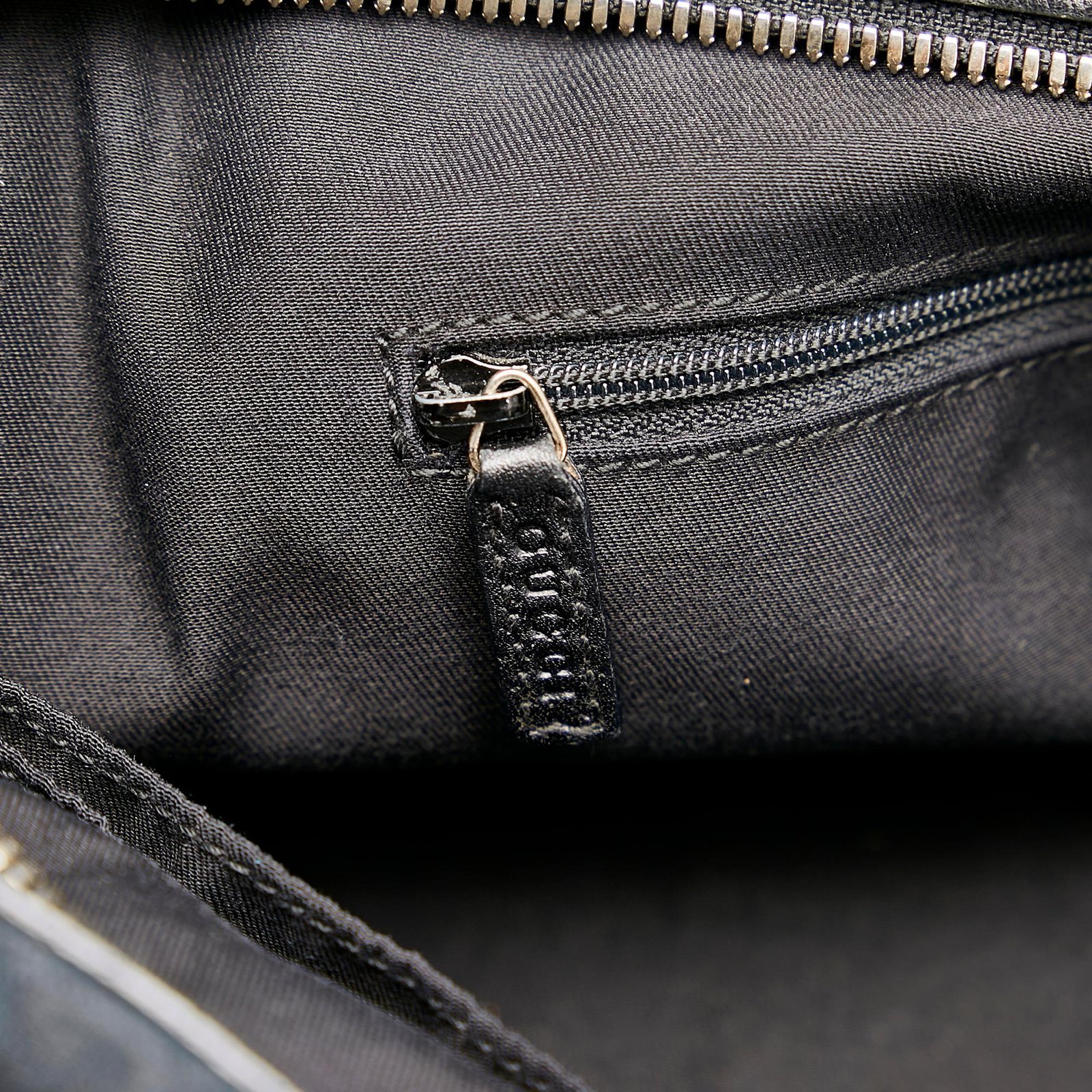 Gucci GG Canvas Princy Shoulder Bag - Image 9