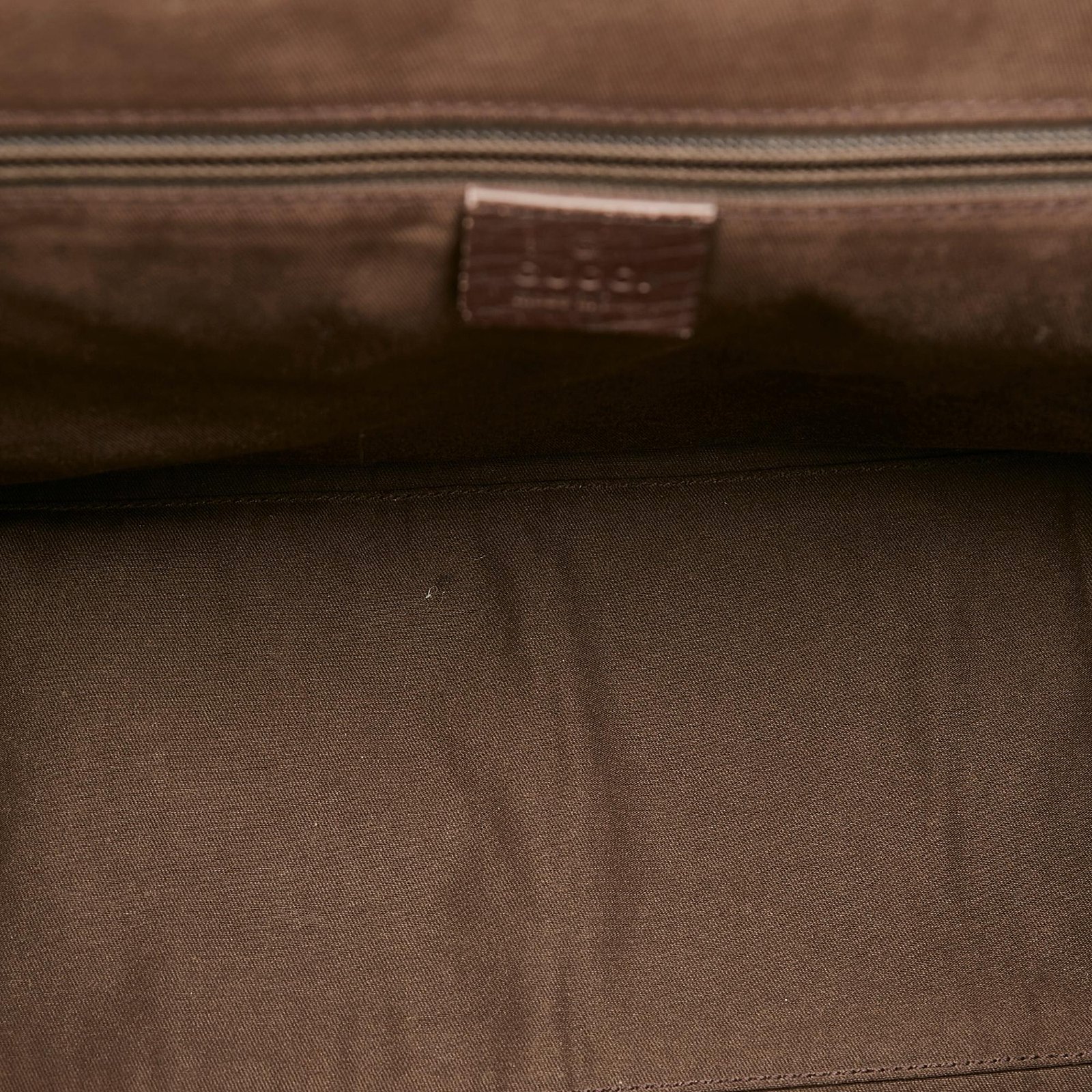 Gucci GG Supreme Crossbody Bag - Image 6