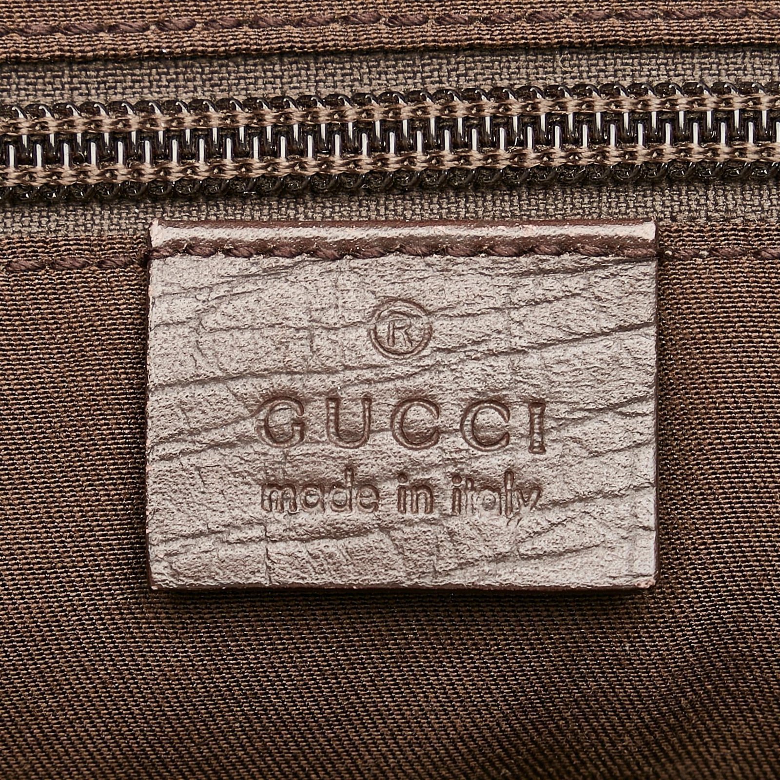 Gucci GG Supreme Crossbody Bag - Image 7