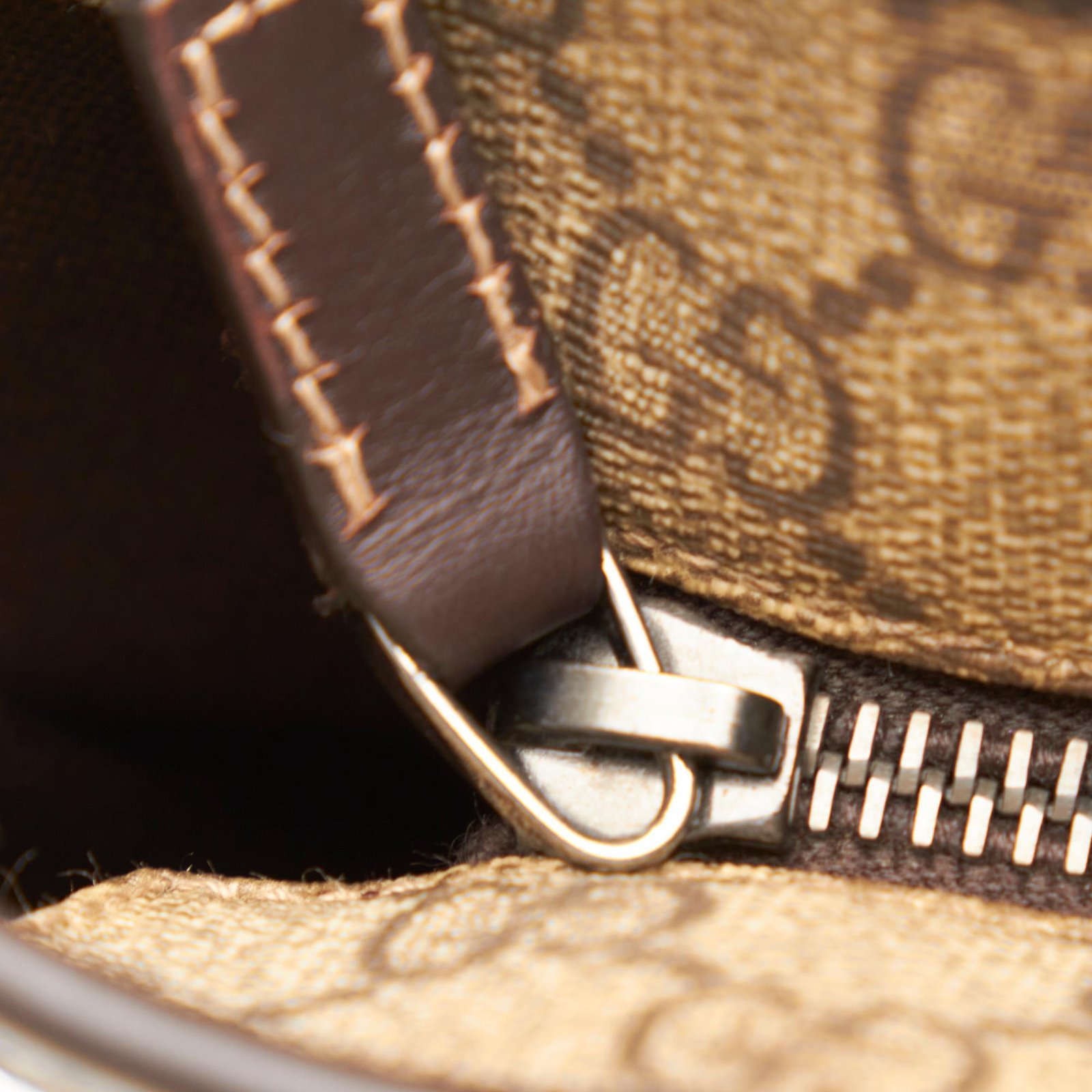 Gucci GG Supreme Tote Bag - Image 9