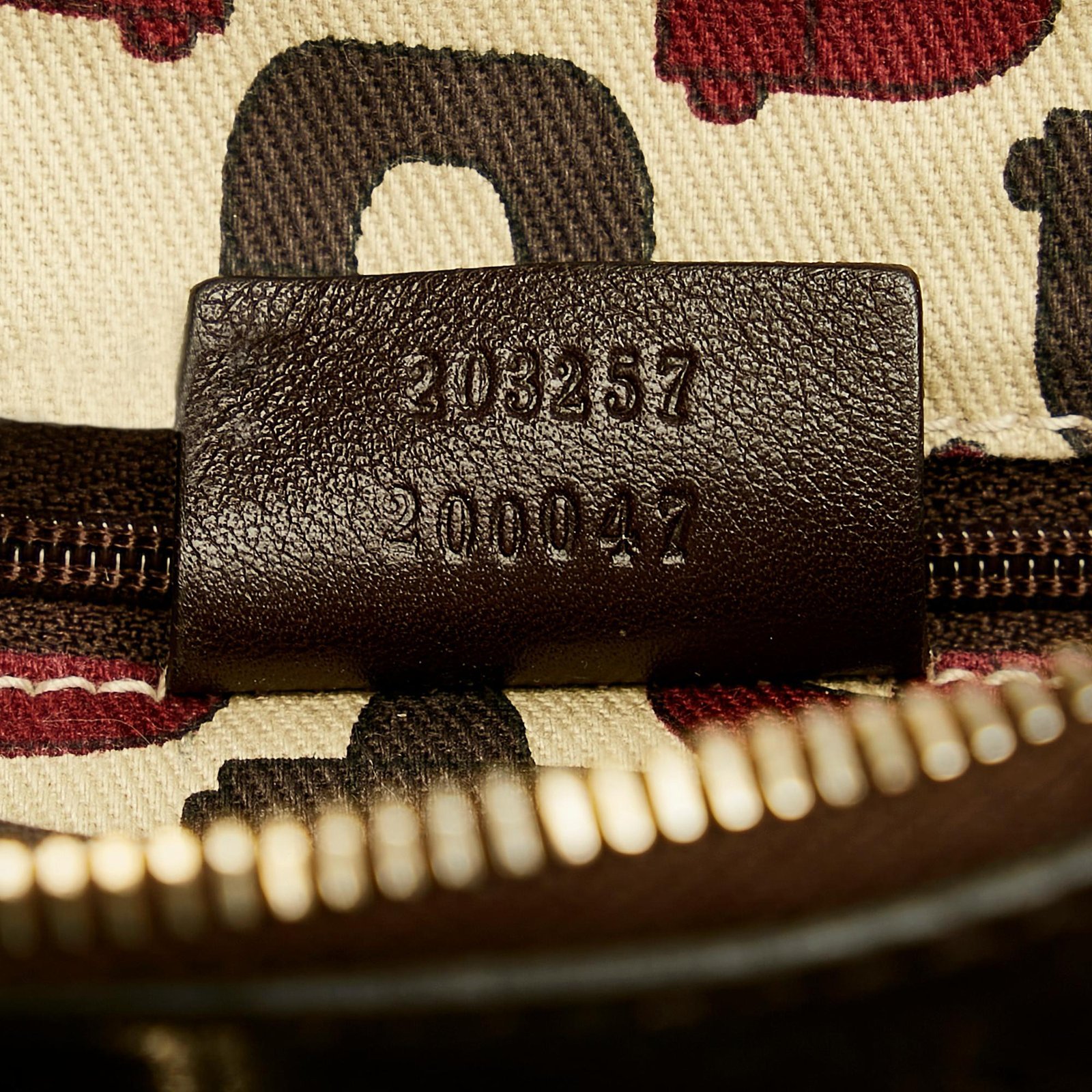 Gucci Guccissima Abbey D-Ring Crossbody Bag - Image 8