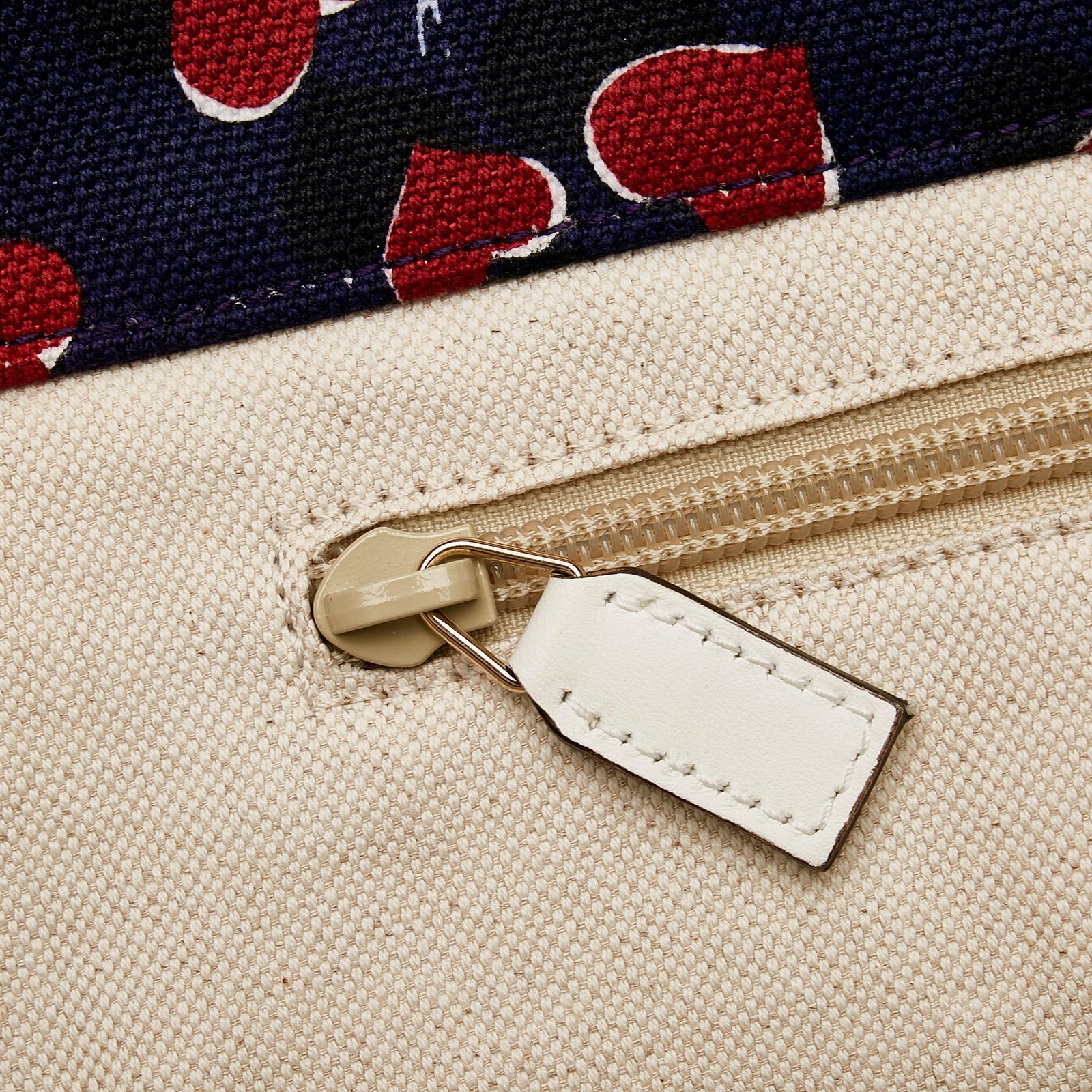 Gucci Heartbeat Canvas Tote Bag - Image 9