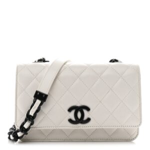 Caviar Quilted My Everything Wallet On Chain WOC White