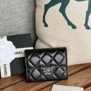 Classic flap card holder